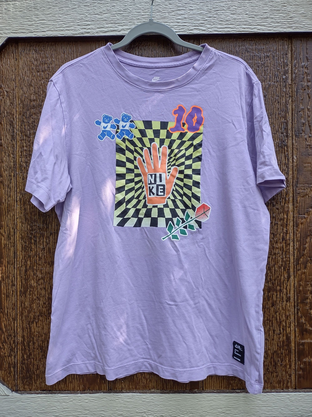 Nike Men's Lavender Graphic T-Shirt Size L